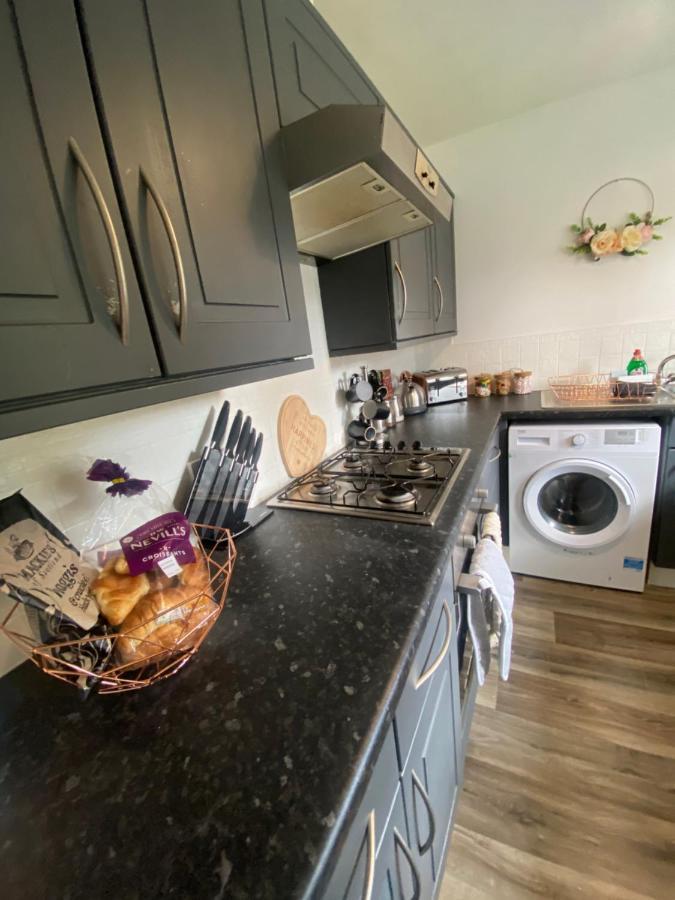 Inshes Inverness City Apartments - Modern & Bright Apartment Close To Raigmore Hospital & Shops מראה חיצוני תמונה